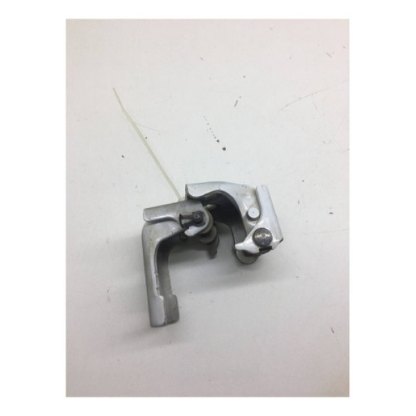 Dobradiça Dianteira Esquerda Citroen C4 Lounge 2018 1.6