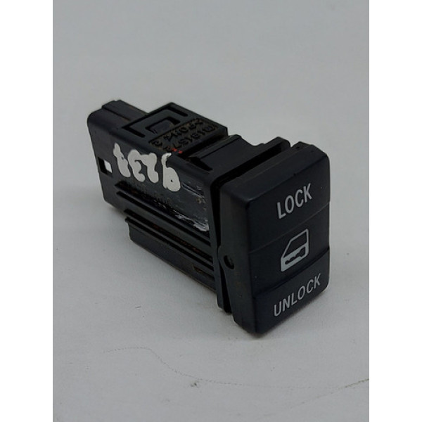 Botão Trava Das Portas Toyota Etios 1.5 2017