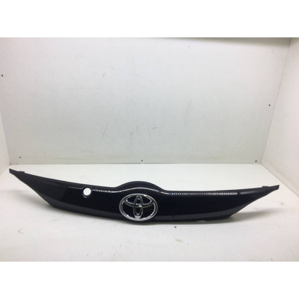 Moldura Tampa Traseira Toyota Yaris Hatch 2023 1.5