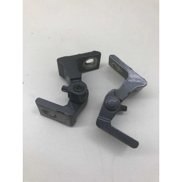 Dobradiça Da Porta Dianteira Direita 2020 Voyage