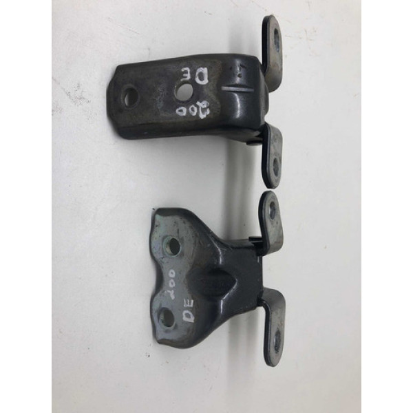 Dobradiça Da Porta Dianteira Esquerda 2013 Hb20 Hyundai