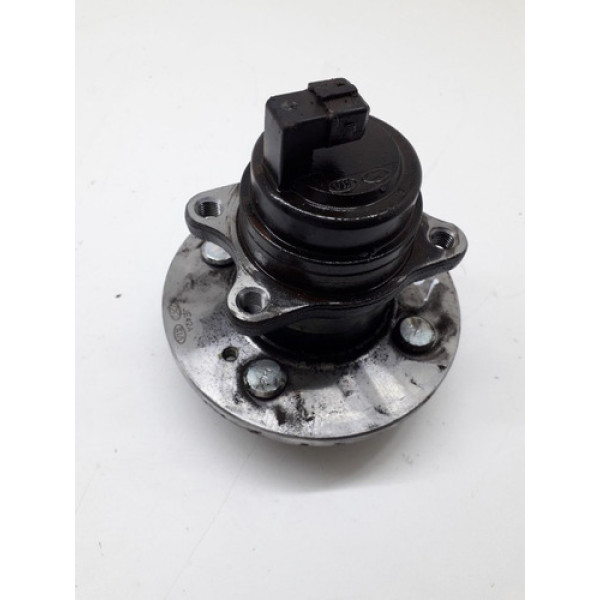 Cubo Roda Traseiro Esquerdo Hb20 1.6 2015 Sedan Automatico