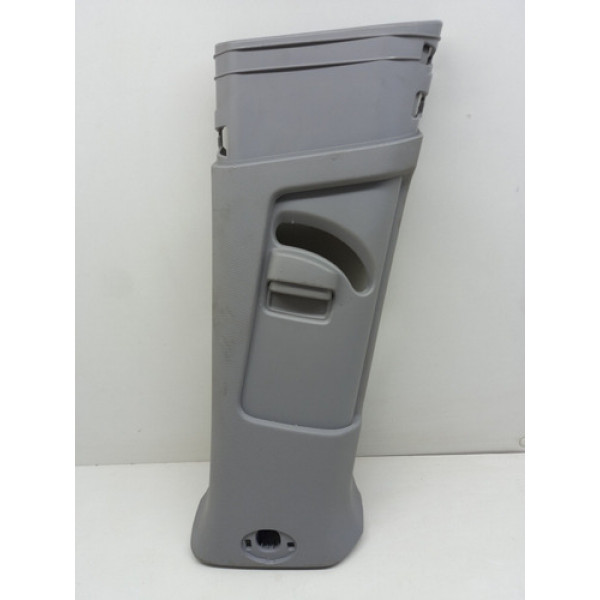 Acabamento Coluna Dianteira Esquerda Gm Tracker 2017 1.4