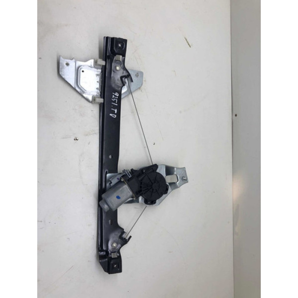 Máquina Vidro Traseiro Direito Citröen 2017 C3