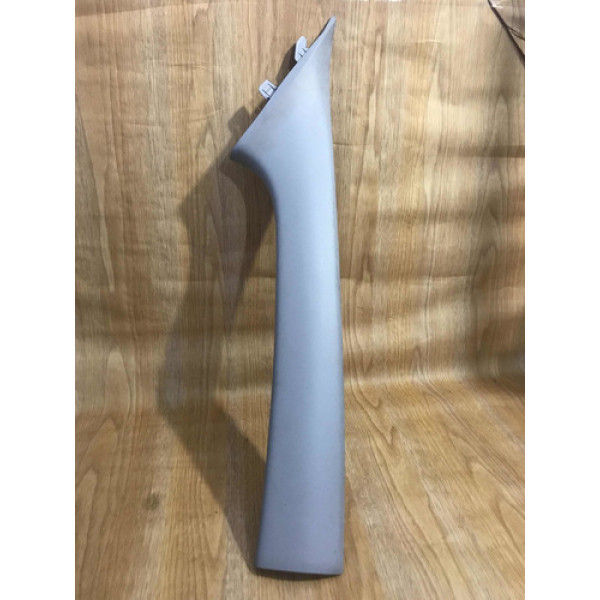 Moldura Coluna Para Brisa Direito Hb20 2018 Hyundai