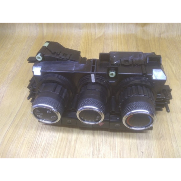 Comando De Ar Condicionado Manual Toyota Yaris 2019