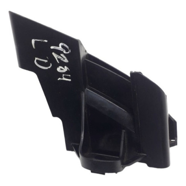 Guia Parachoque Traseiro Direito Yaris Toyota 1.5 Aut