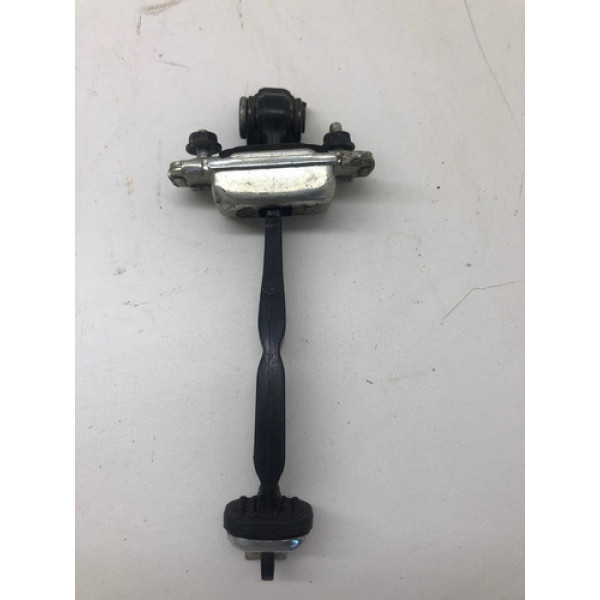 Limitador Porta Chevrolet Onix Dianteira 2014 Esquerda