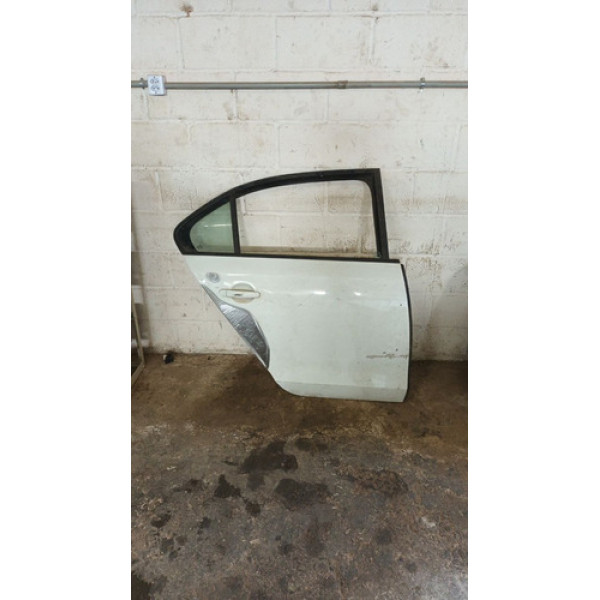 Porta Traseira Direita Volkswagen Jetta 2014 Reformada