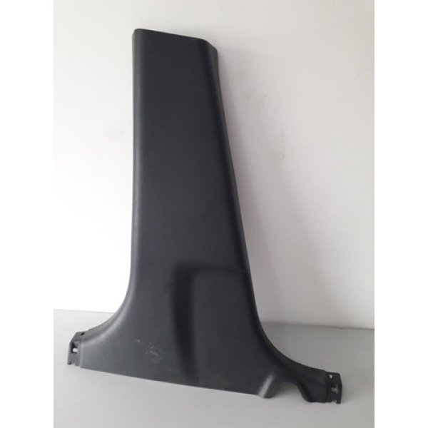 Acabamento Coluna Central Esquerda Nissan 2016 Versa