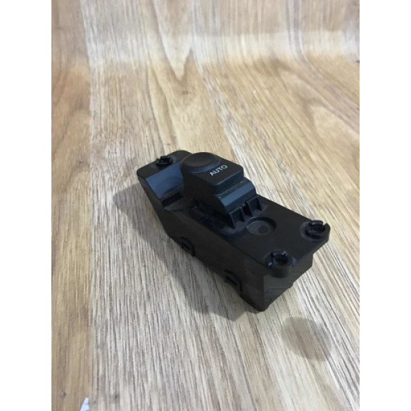 Comando Botão Vidro Elétrico T.d Hyundai Hb20 2018 1.6