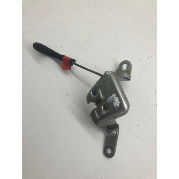 Trava Banco Traseiro Direito Toyota Etios 1.3 Hatch 2016