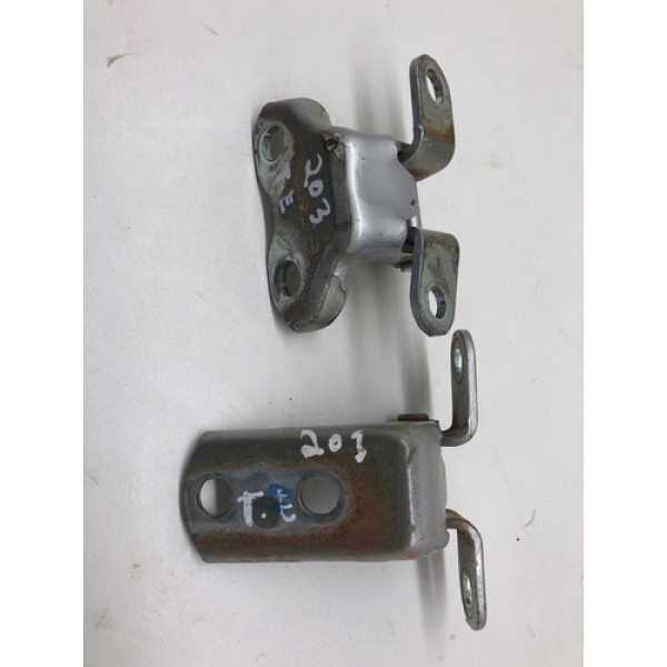 Dobradiça Da Porta Traseira Esquerda Toyota 2017 Etios