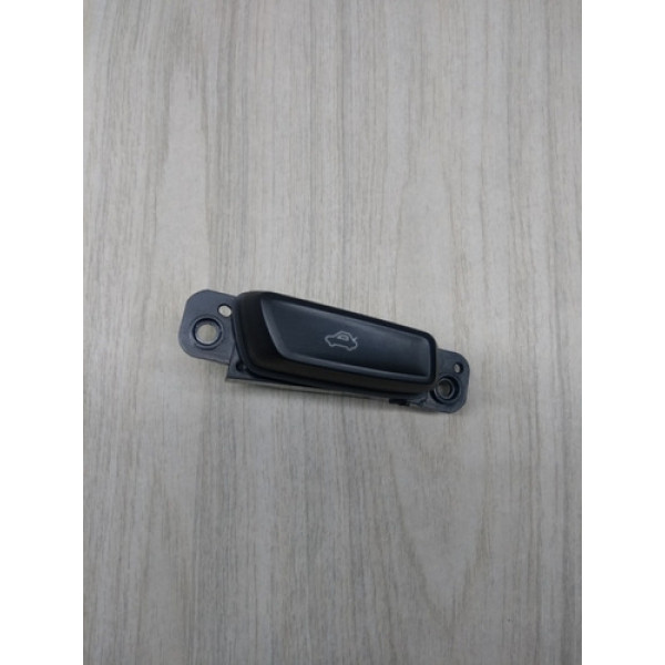 Botão Liberação Da Tampa Traseira Gm Chevrolet 2018 Cobalt