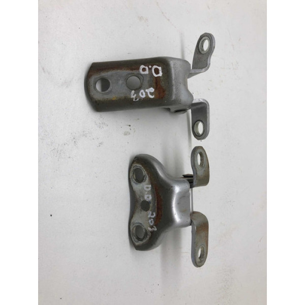 Dobradiça Da Porta Dianteira Direita Toyota 2017 Etios