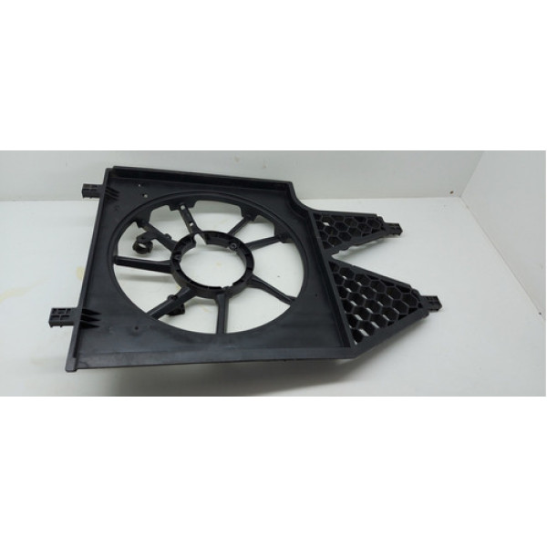 Defletor Do Radiador Volkswagen Up Move Tsi 2017 1.0