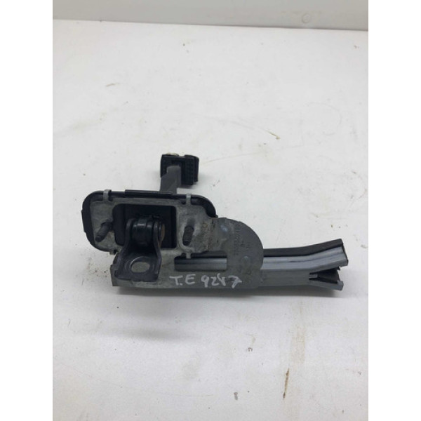 Limitador Da Porta Traseira Esquerda Peugeot 208 2018 1.6