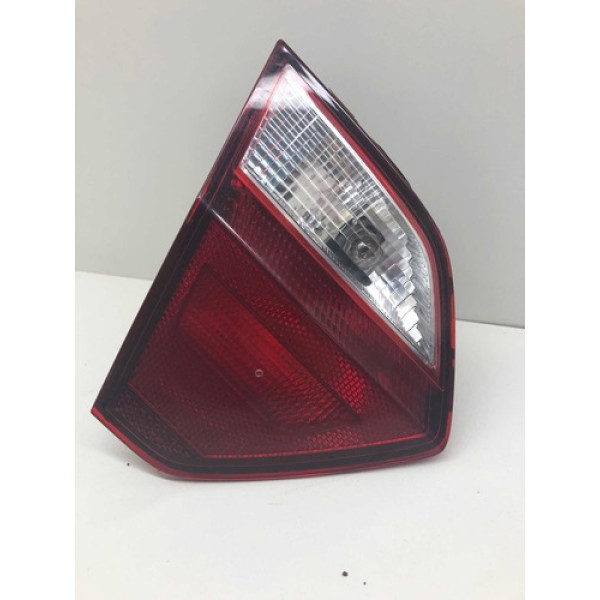 Lanterna Tampa Traseira Esquerda Volkswagen 2019 Voyage Msi